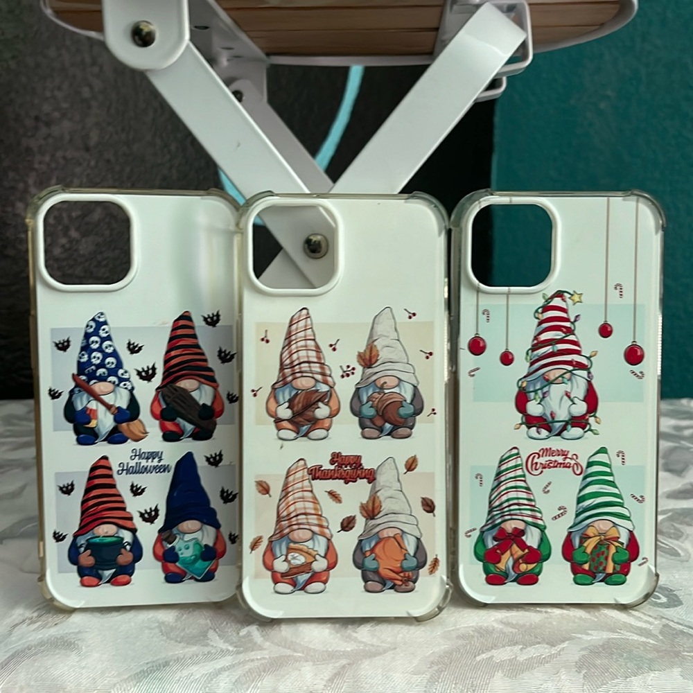 Gnome holiday phone cases